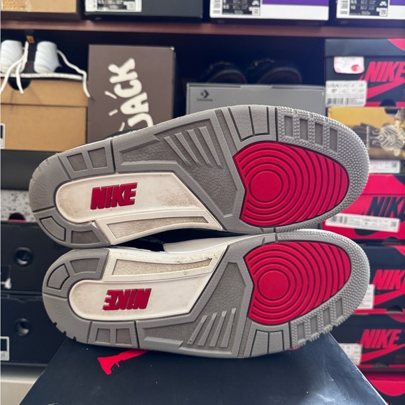 Size 8 - Jordan 3 Black Cement (2018) - Picture 7 of 9